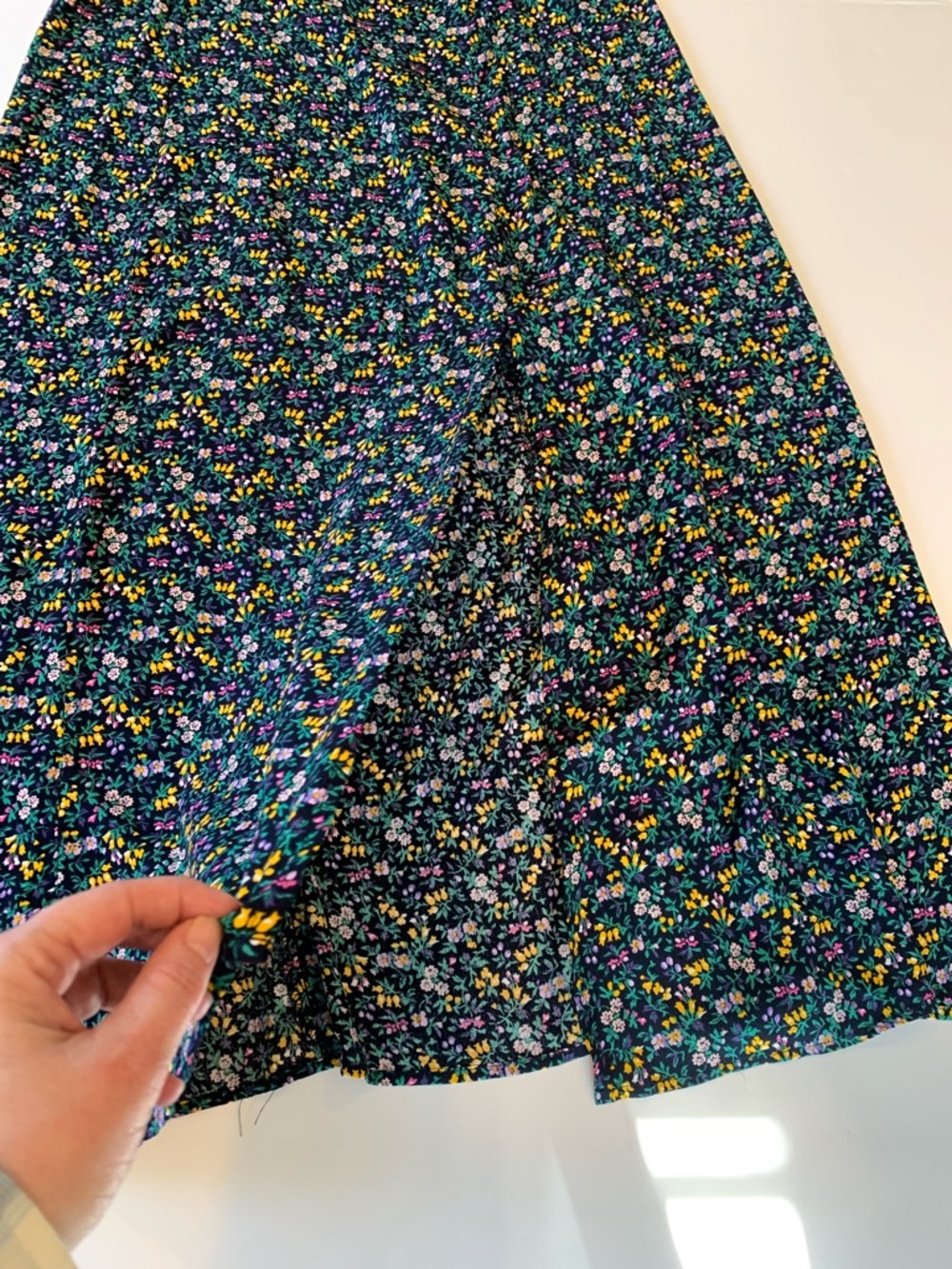NEW Philosophy Women’s Large Navy Blue Floral Maxi Skirt - Picture 2 of 6